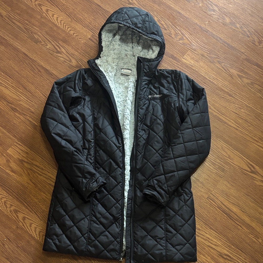 Columbia Women's Black Hooded Puffer Coat